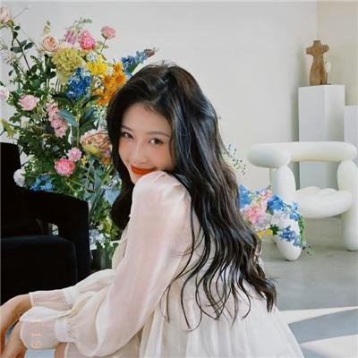 穿奢侈品的皇后